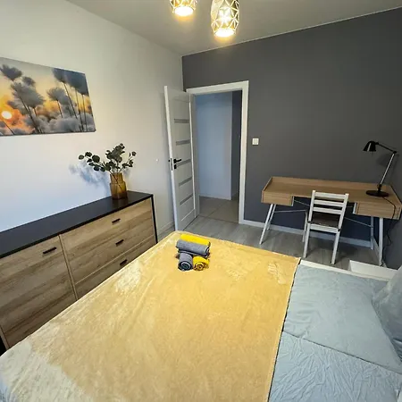 Wiosenny Kamienica Grochow With Free Parking Apartmán *