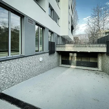 Wiosenny Kamienica Grochow With Free Parking Apartment Warsaw