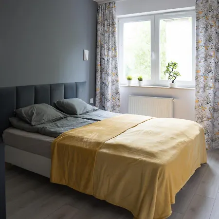 Apartmán Wiosenny Kamienica Grochow With Free Parking *
