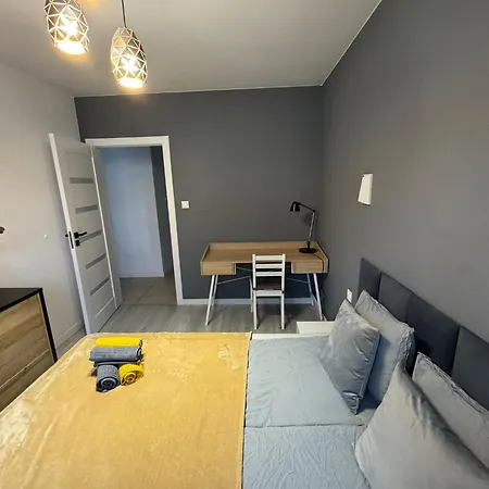 Wiosenny Kamienica Grochow With Free Parking Apartment Warsaw