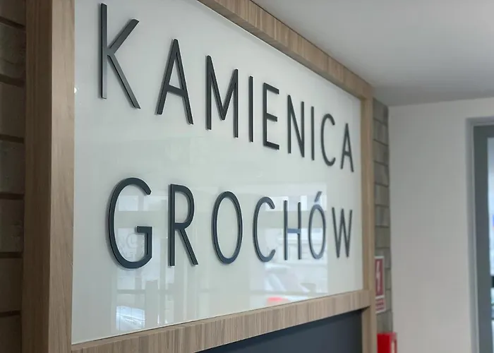 Wiosenny Kamienica Grochow With Free Parking 아파트 *