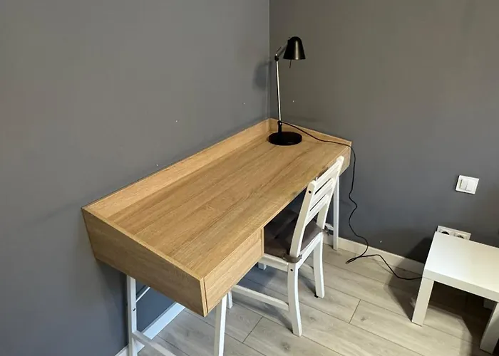 Wiosenny Kamienica Grochow With Free Parking *